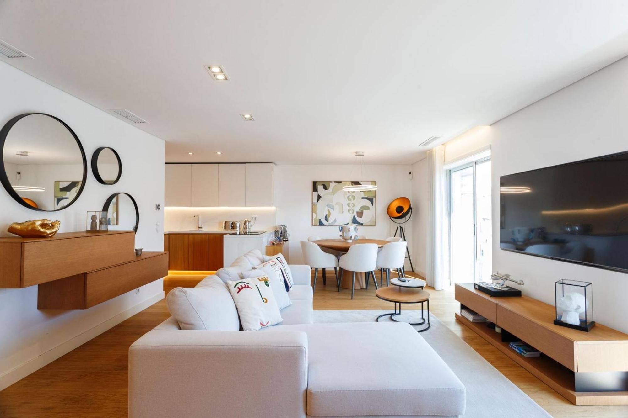 Luxury Suite With Balcony And Shared Accommodation In The Parque Eduardo VII Area Lisbon Exterior photo